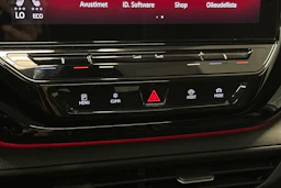 valkoinen Volkswagen ID.4 2022 kuva 29.