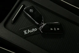 valkoinen Volkswagen ID.4 2022 kuva 35.