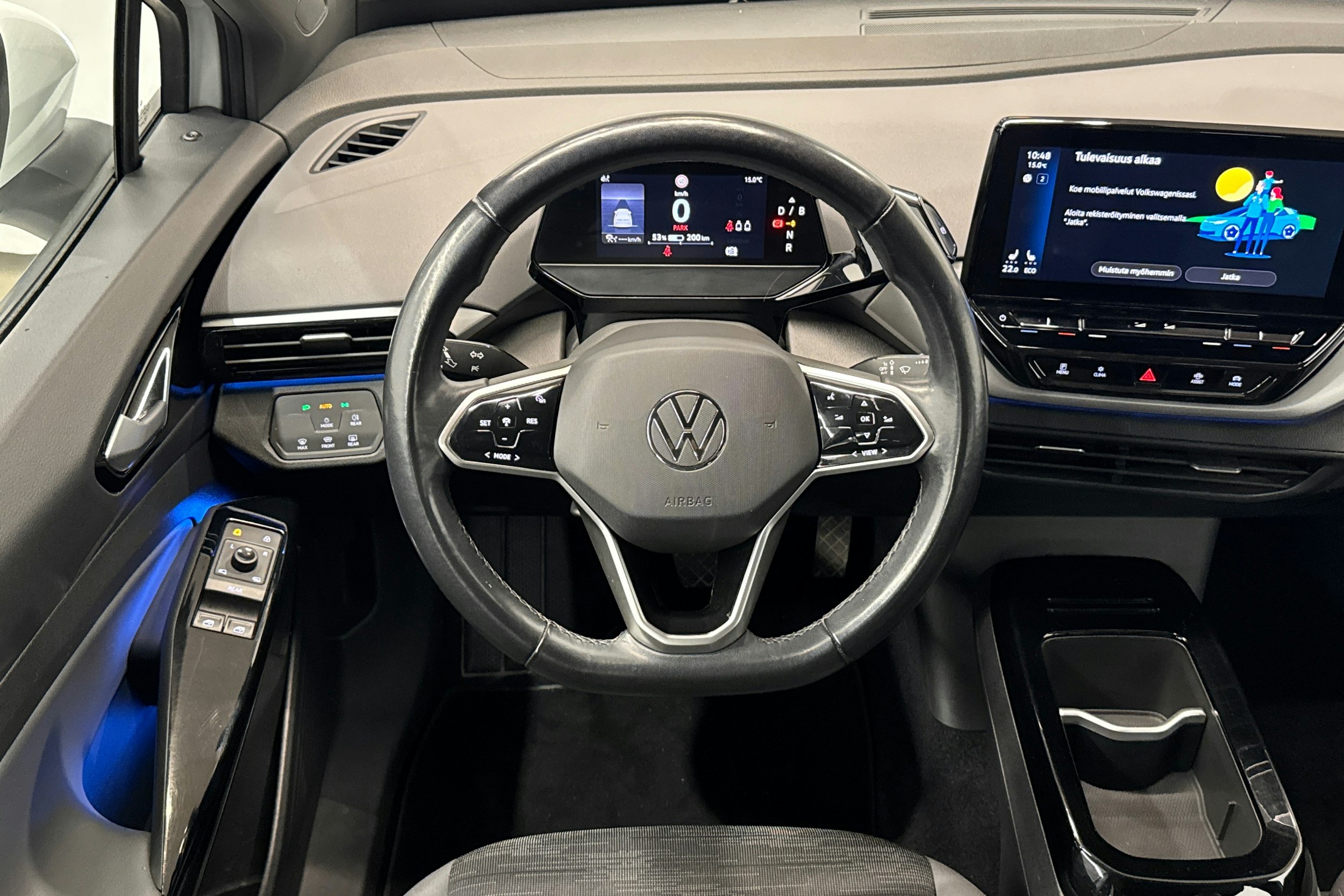 valkoinen Volkswagen ID.4 2022 kuva 15.