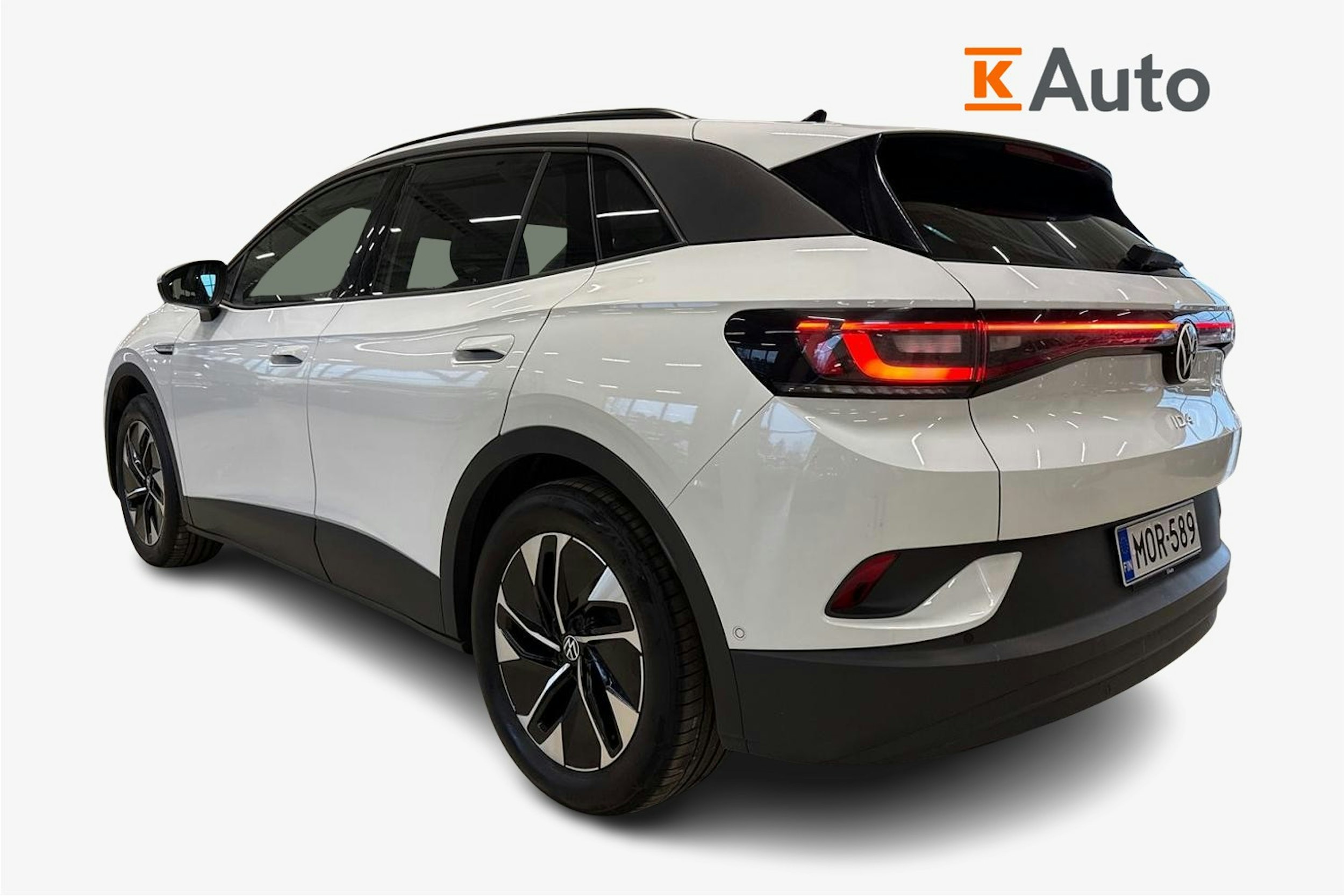 valkoinen Volkswagen ID.4 2023 kuva 2.