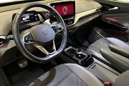 valkoinen Volkswagen ID.4 2023 kuva 7.