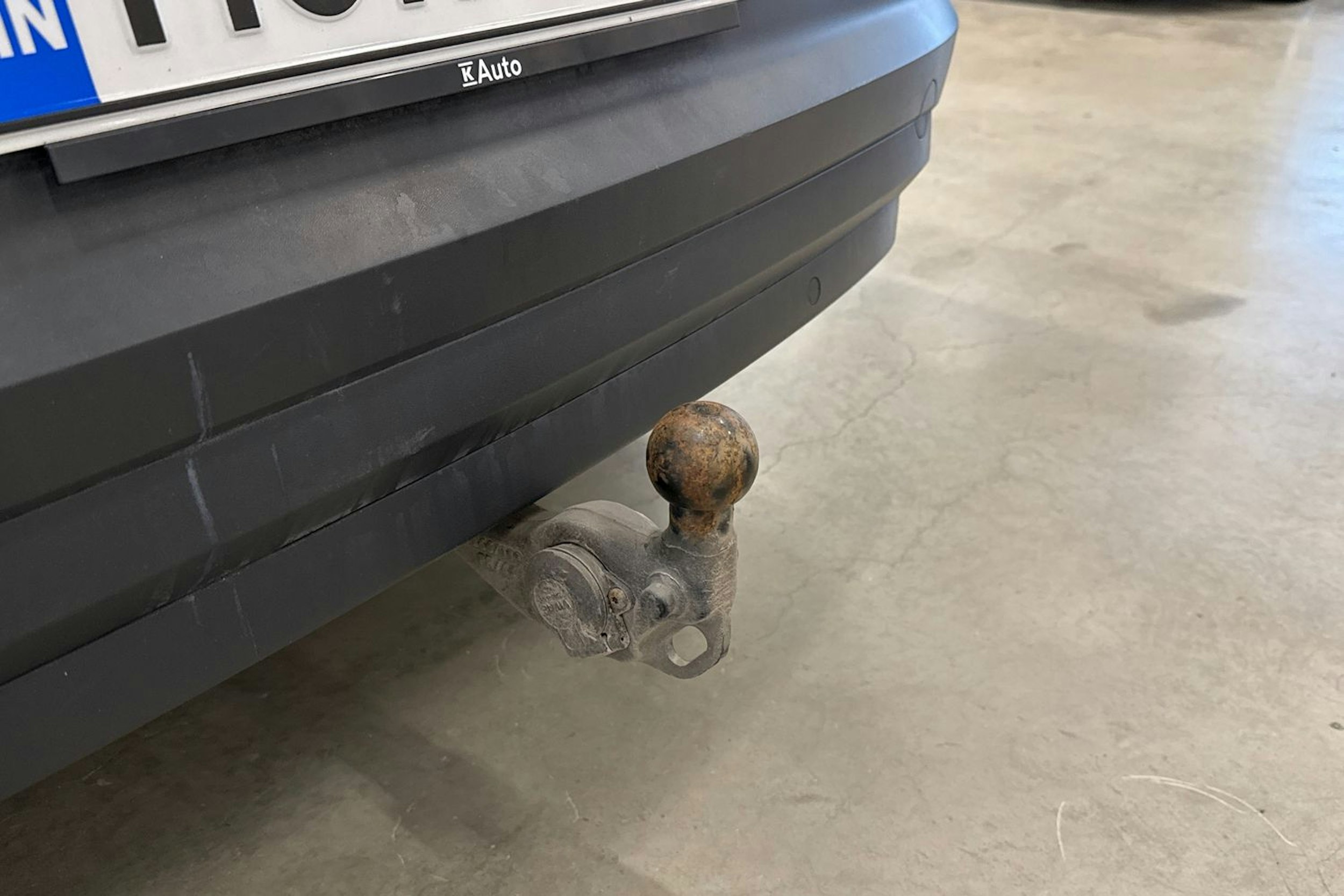 valkoinen Volkswagen ID.4 2023 kuva 15.