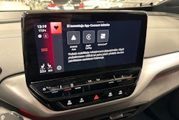 valkoinen Volkswagen ID.4 2023 kuva 25.