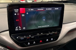 valkoinen Volkswagen ID.4 2023 kuva 26.