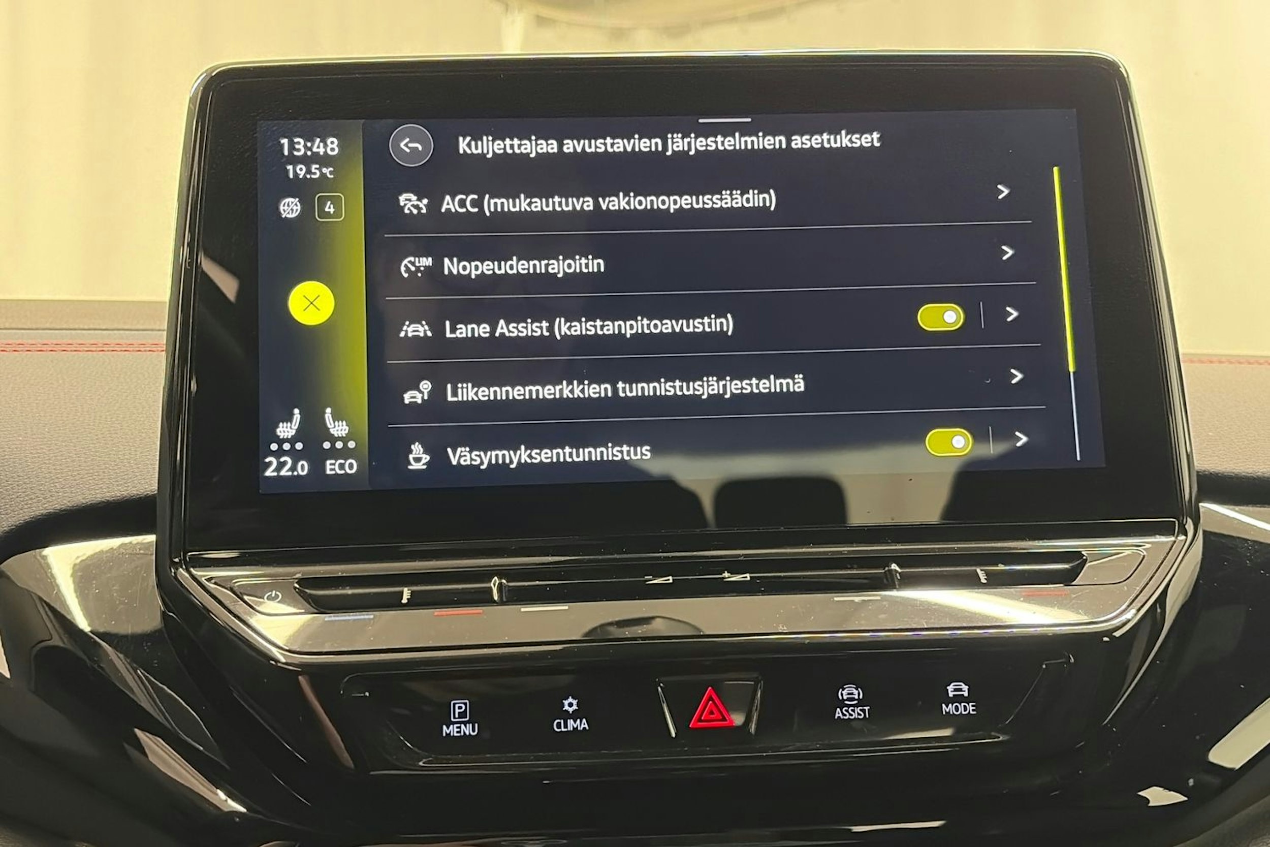 musta Volkswagen ID.4 2022 kuva 22.