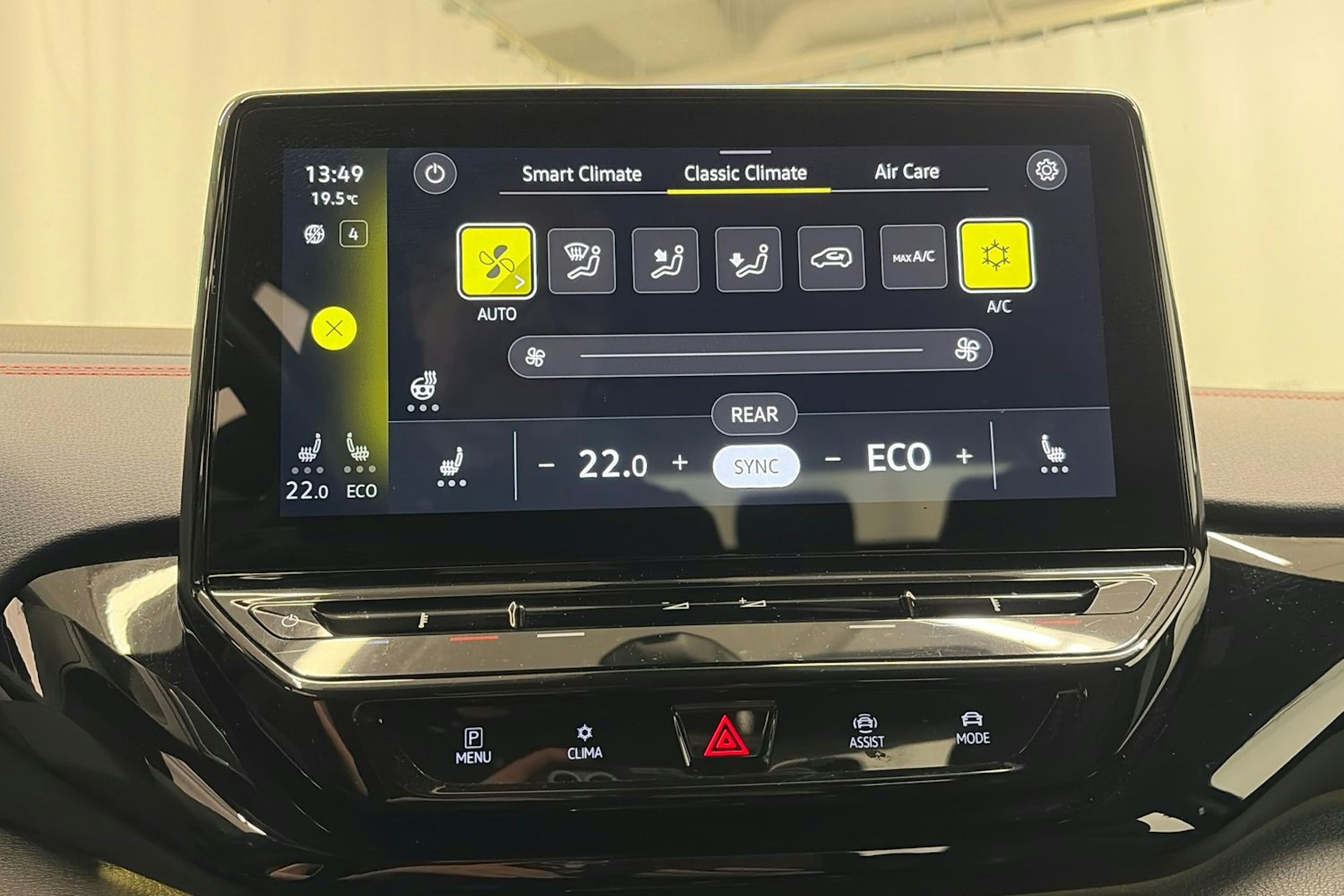 musta Volkswagen ID.4 2022 kuva 24.