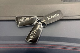 musta Volkswagen ID.4 2022 kuva 27.