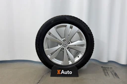 harmaa Volkswagen ID.4 2022 kuva 11.