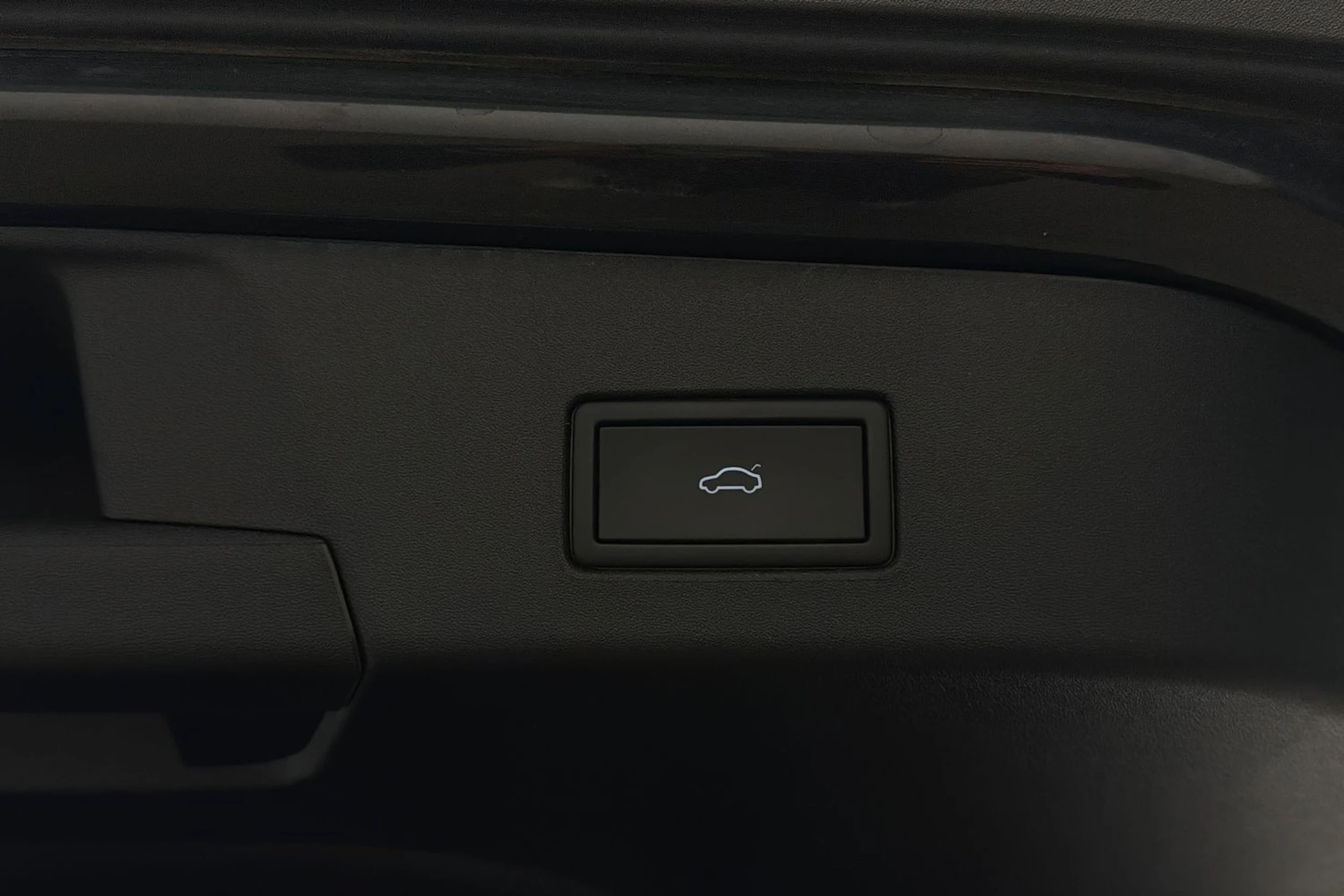 harmaa Volkswagen ID.4 2022 kuva 14.