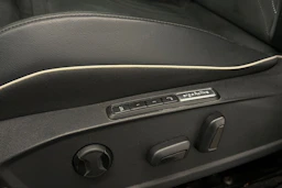 harmaa Volkswagen ID.4 2022 kuva 16.