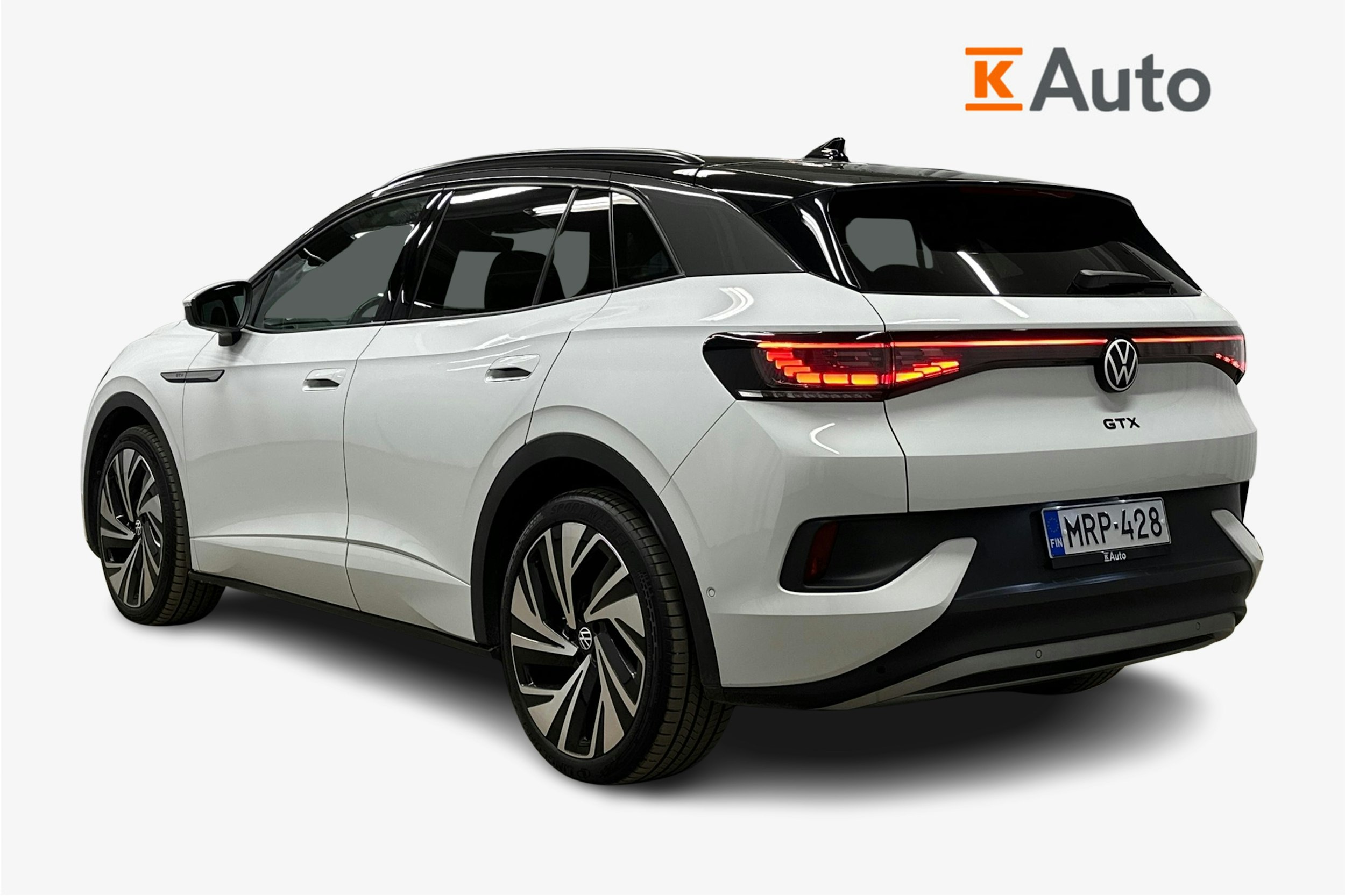 valkoinen Volkswagen ID.4 2022 kuva 2.