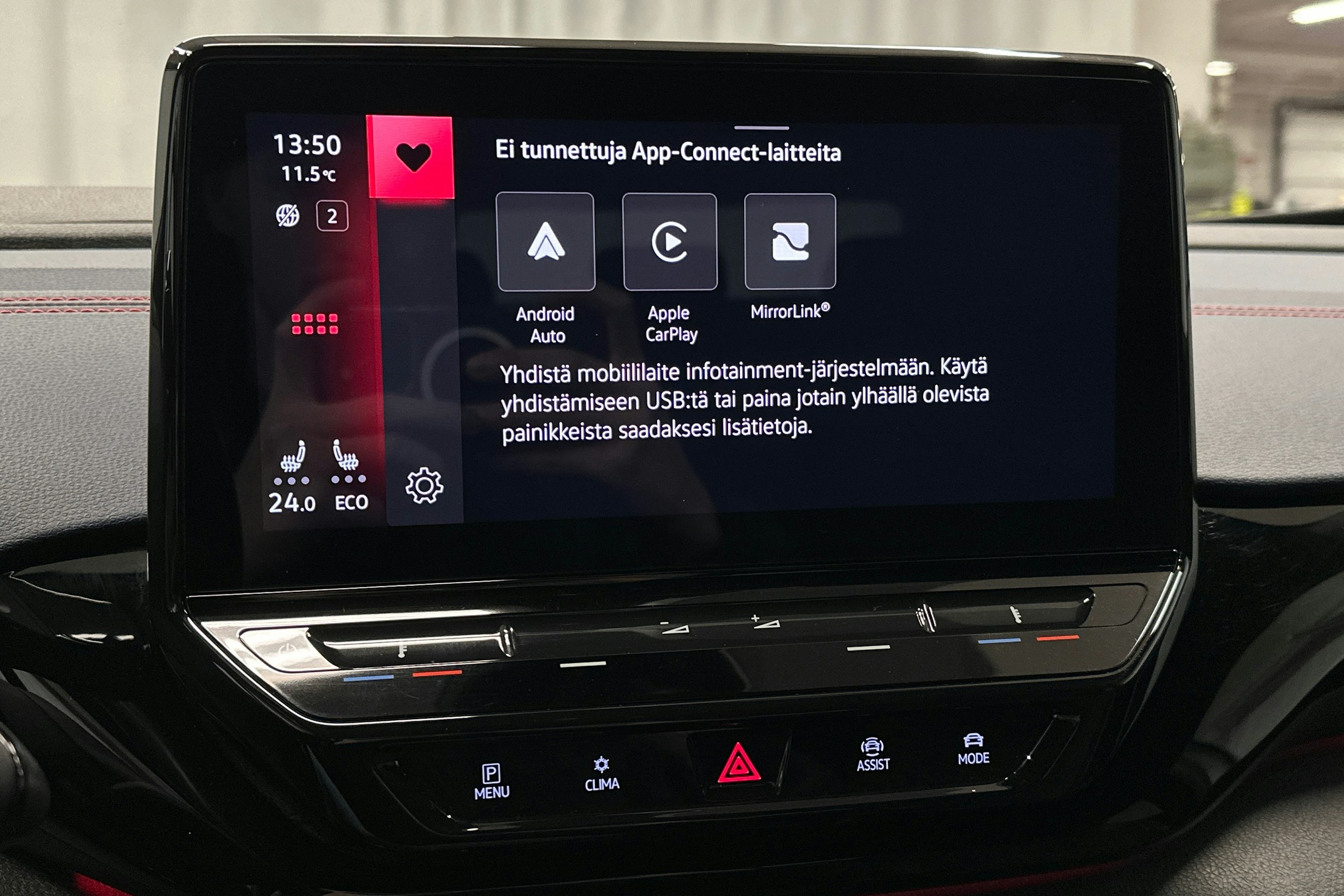 valkoinen Volkswagen ID.4 2022 kuva 19.