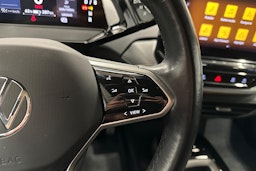 harmaa Volkswagen ID.4 2022 kuva 12.