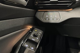 harmaa Volkswagen ID.4 2022 kuva 14.