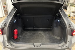 harmaa Volkswagen ID.4 2022 kuva 24.