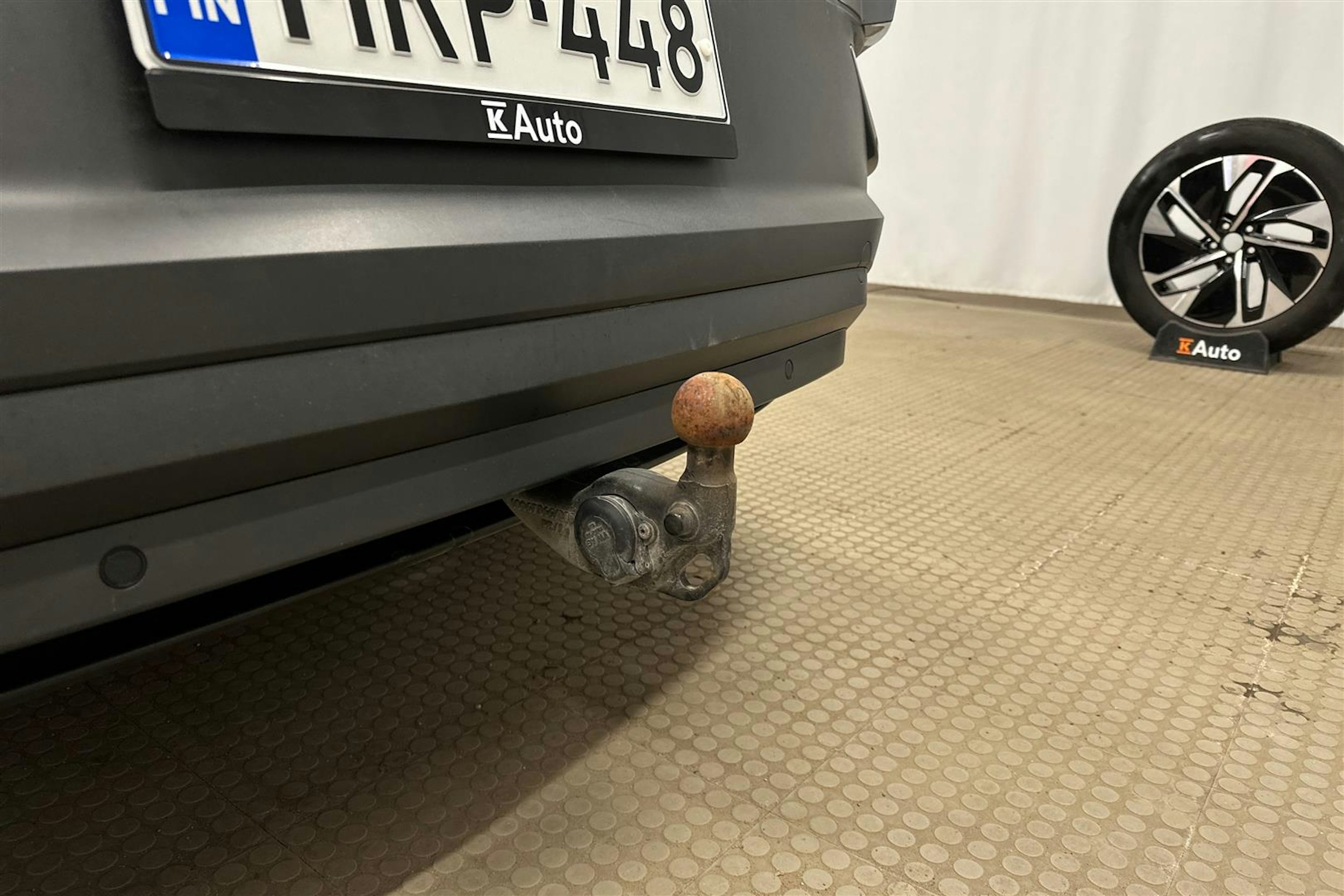 harmaa Volkswagen ID.4 2022 kuva 25.