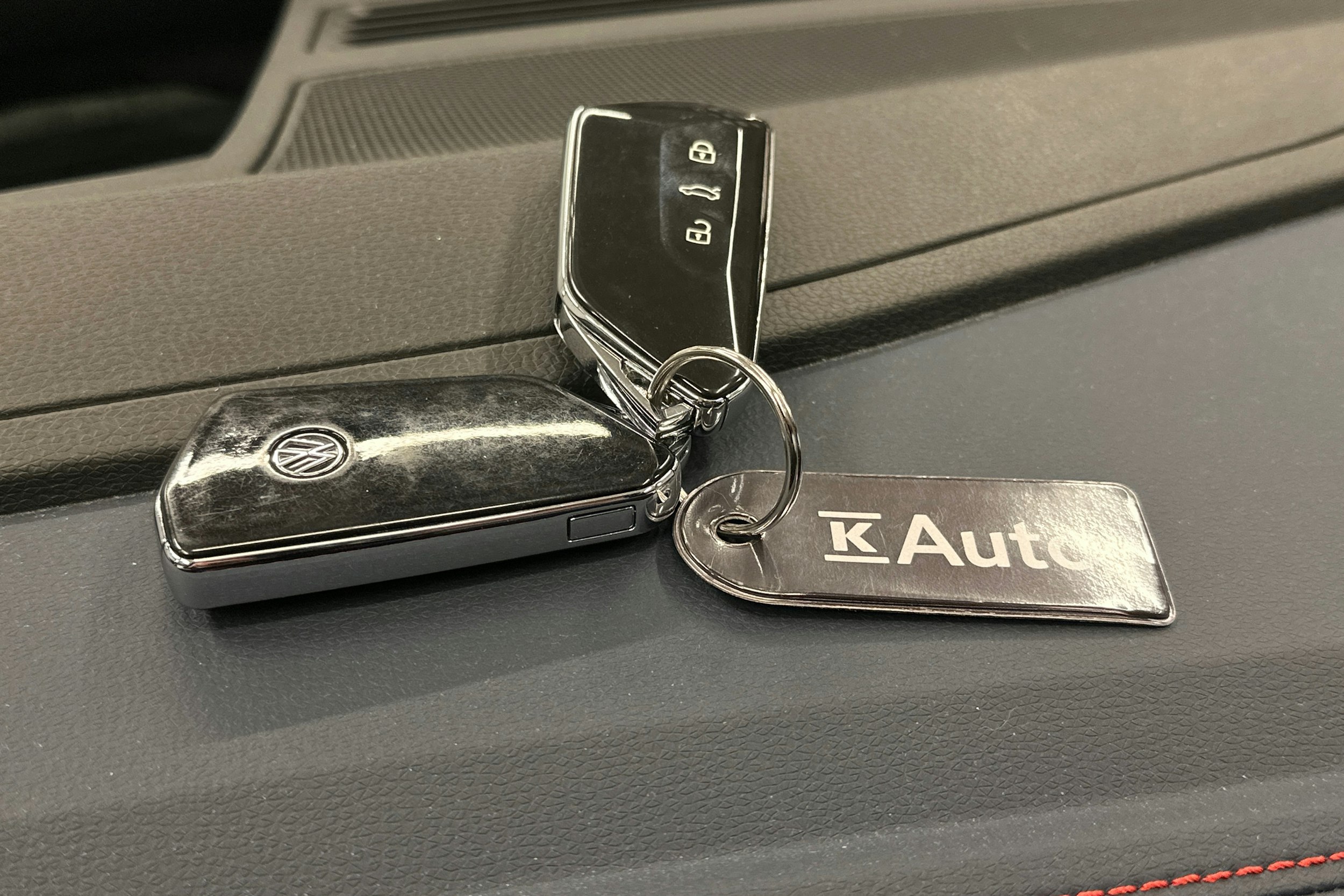 hopea Volkswagen ID.4 2022 kuva 33.