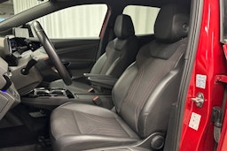 punainen Volkswagen ID.4 2022 kuva 15.