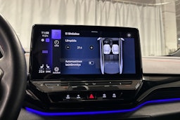 punainen Volkswagen ID.4 2022 kuva 24.