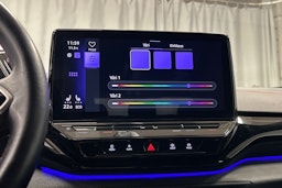 punainen Volkswagen ID.4 2022 kuva 27.