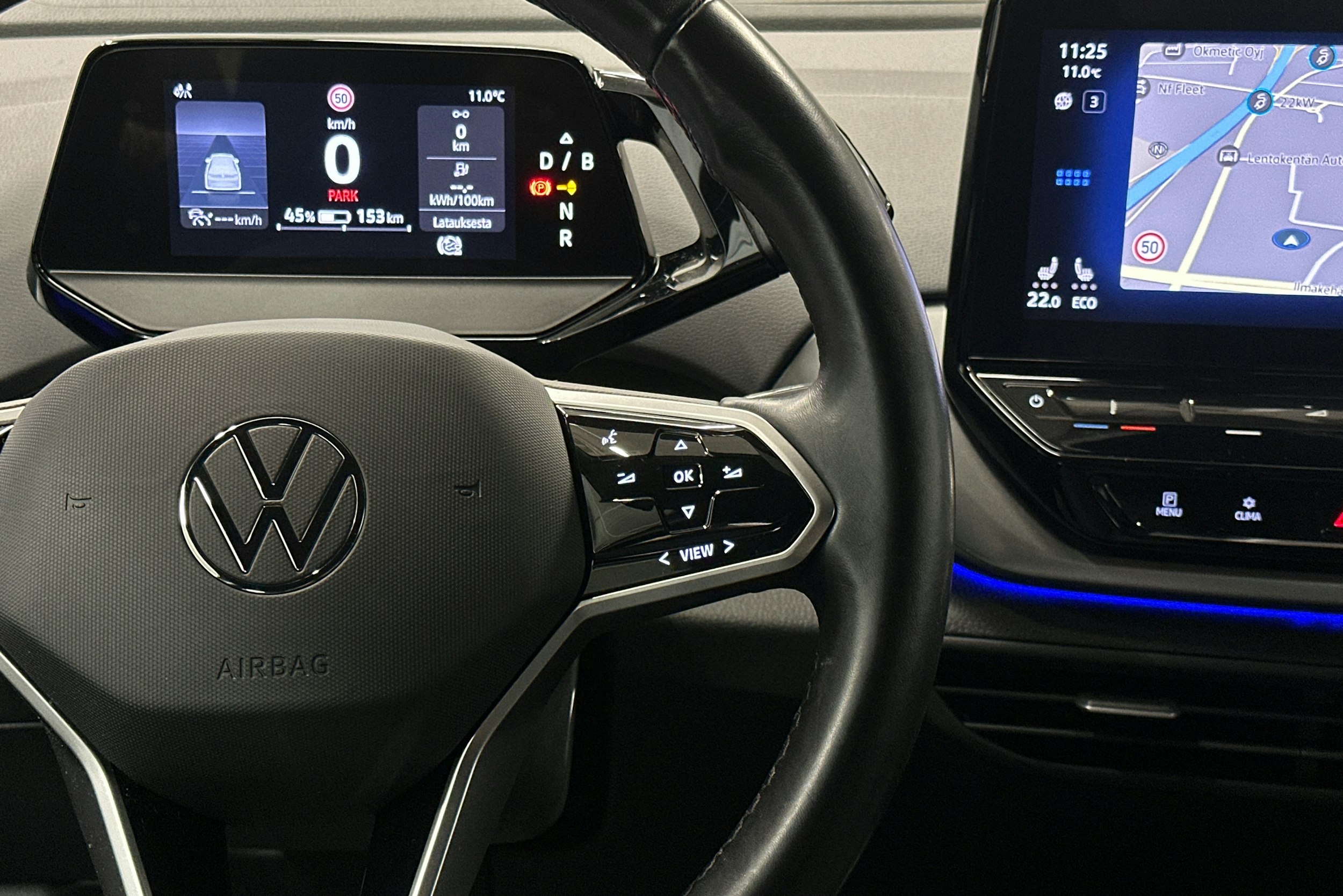 harmaa Volkswagen ID.4 2022 kuva 17.