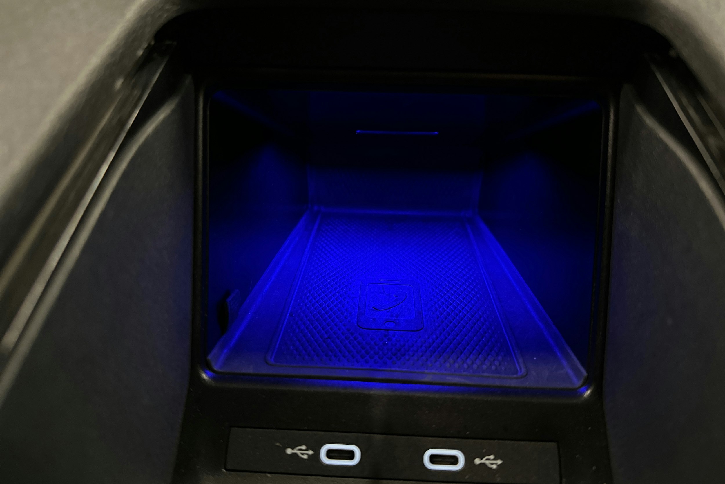 harmaa Volkswagen ID.4 2022 kuva 20.