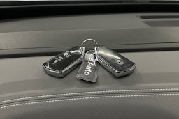 harmaa Volkswagen ID.4 2023 kuva 30.