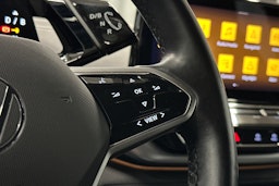 harmaa Volkswagen ID.4 2023 kuva 21.