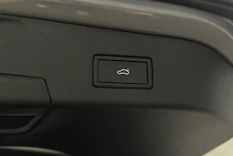 harmaa Volkswagen ID.4 2022 kuva 34.