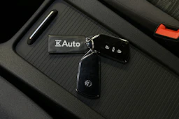 harmaa Volkswagen ID.4 2022 kuva 35.