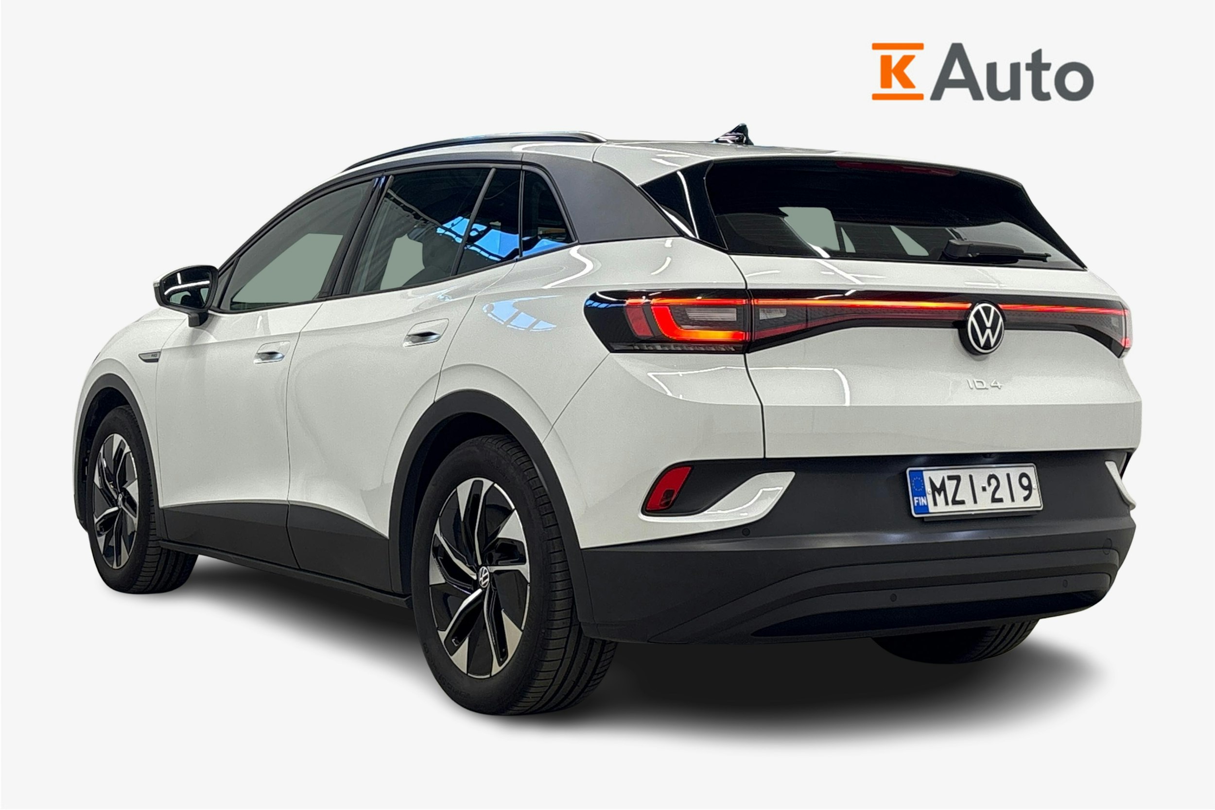 valkoinen Volkswagen ID.4 2022 kuva 2.