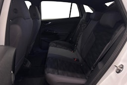 valkoinen Volkswagen ID.4 2022 kuva 11.