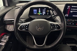 valkoinen Volkswagen ID.4 2022 kuva 17.