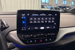 valkoinen Volkswagen ID.4 2022 kuva 24.