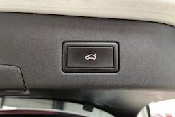 Valkoinen Volkswagen ID.4 2022 kuva 30.