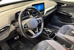 musta Volkswagen ID.4 2022 kuva 6.