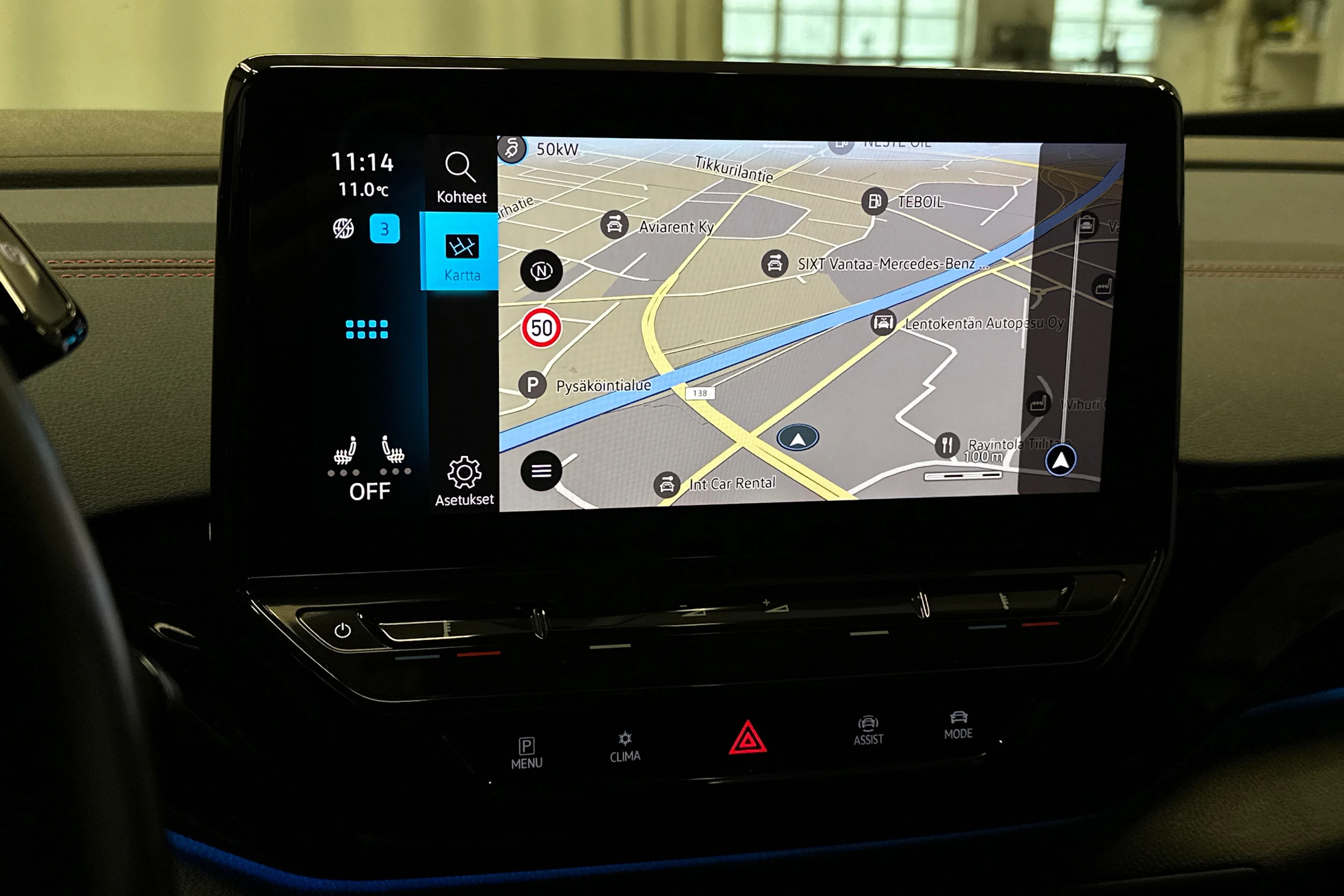 valkoinen Volkswagen ID.4 2022 kuva 18.