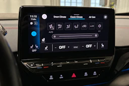 valkoinen Volkswagen ID.4 2022 kuva 25.