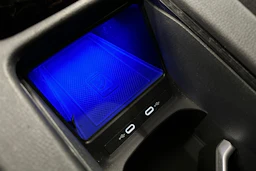 valkoinen Volkswagen ID.4 2022 kuva 27.