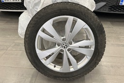 harmaa Volkswagen ID.4 2022 kuva 19.