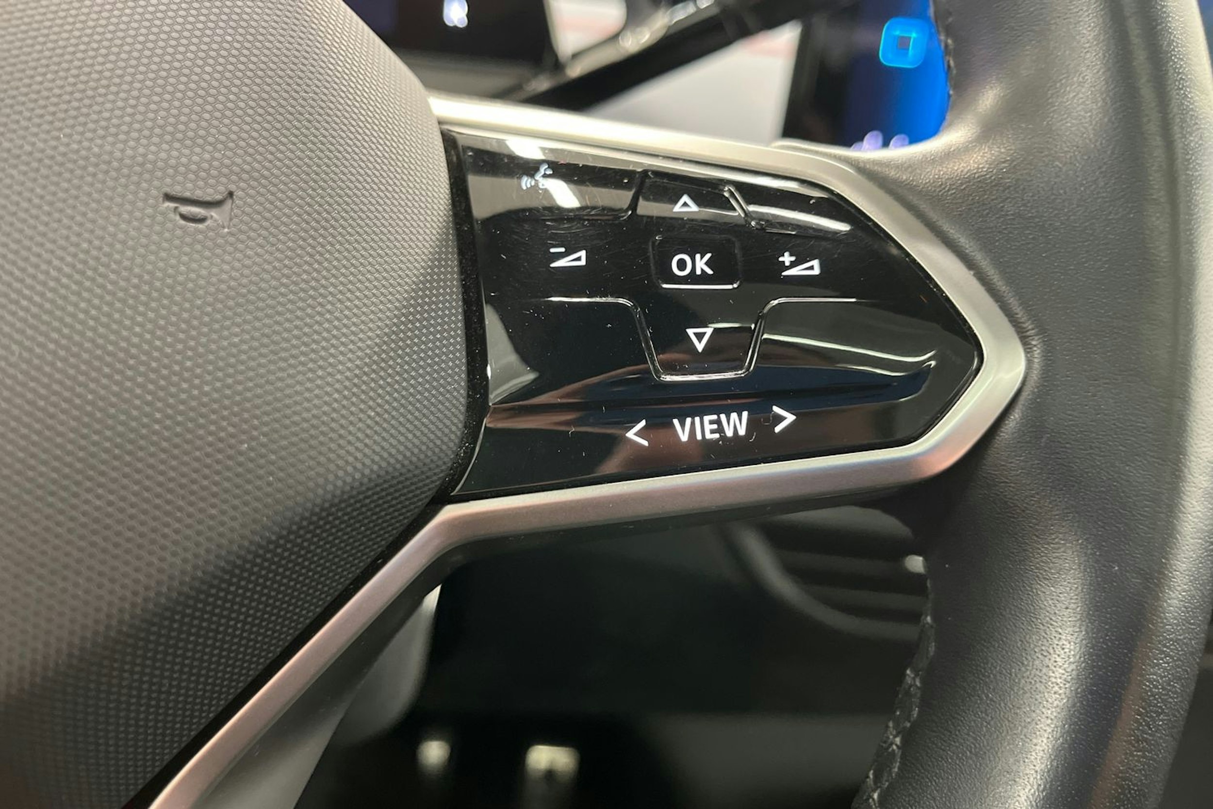 hopea Volkswagen ID.4 2022 kuva 13.