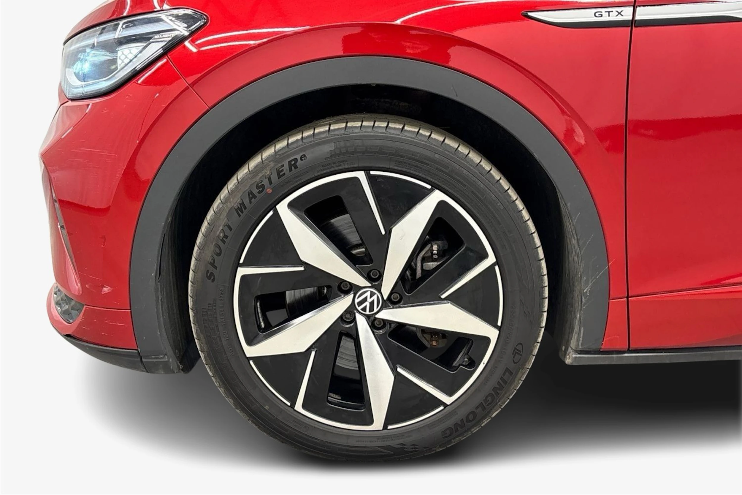 punainen Volkswagen ID.4 2022 kuva 9.