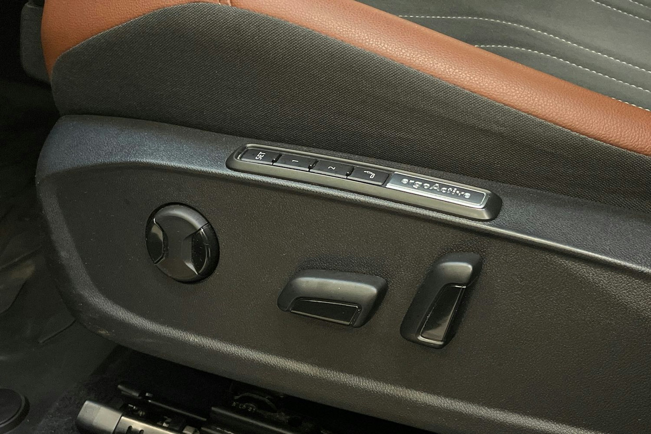 sininen Volkswagen ID.4 2022 kuva 19.