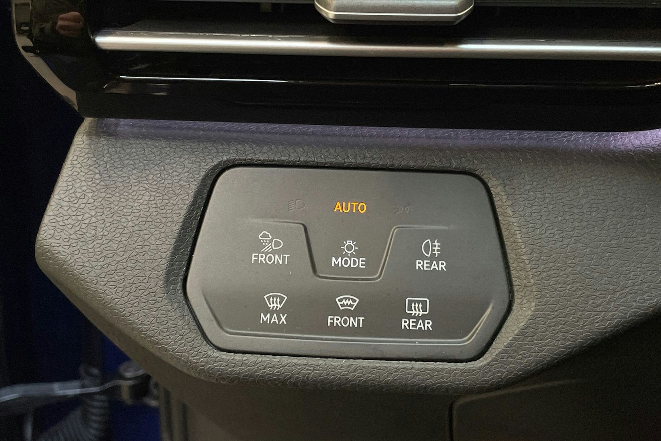 sininen Volkswagen ID.4 2022 kuva 20.