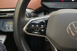 sininen Volkswagen ID.4 2022 kuva 22.