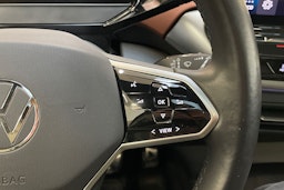 sininen Volkswagen ID.4 2022 kuva 23.