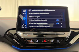 valkoinen Volkswagen ID.4 2022 kuva 24.