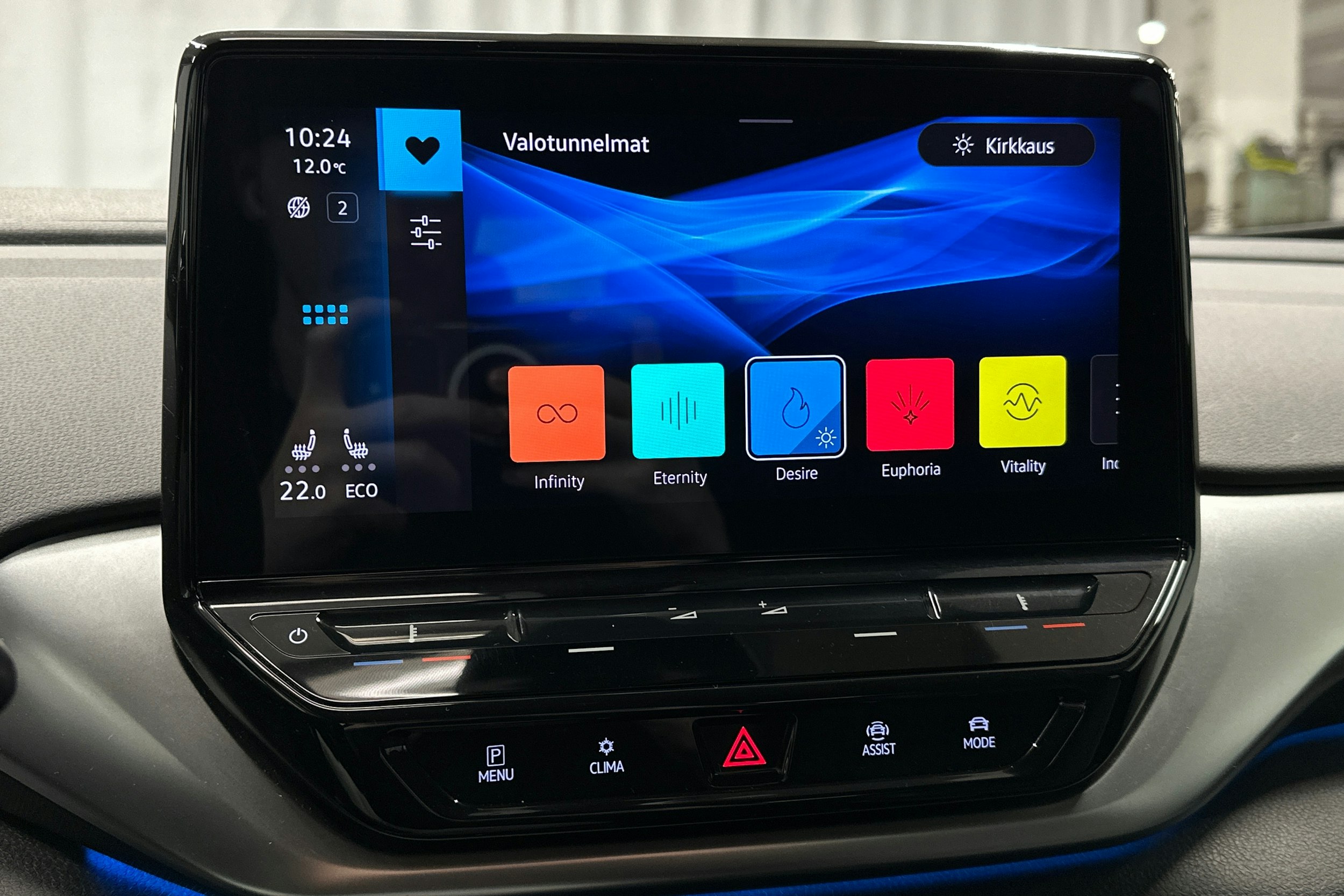 musta Volkswagen ID.4 2022 kuva 24.