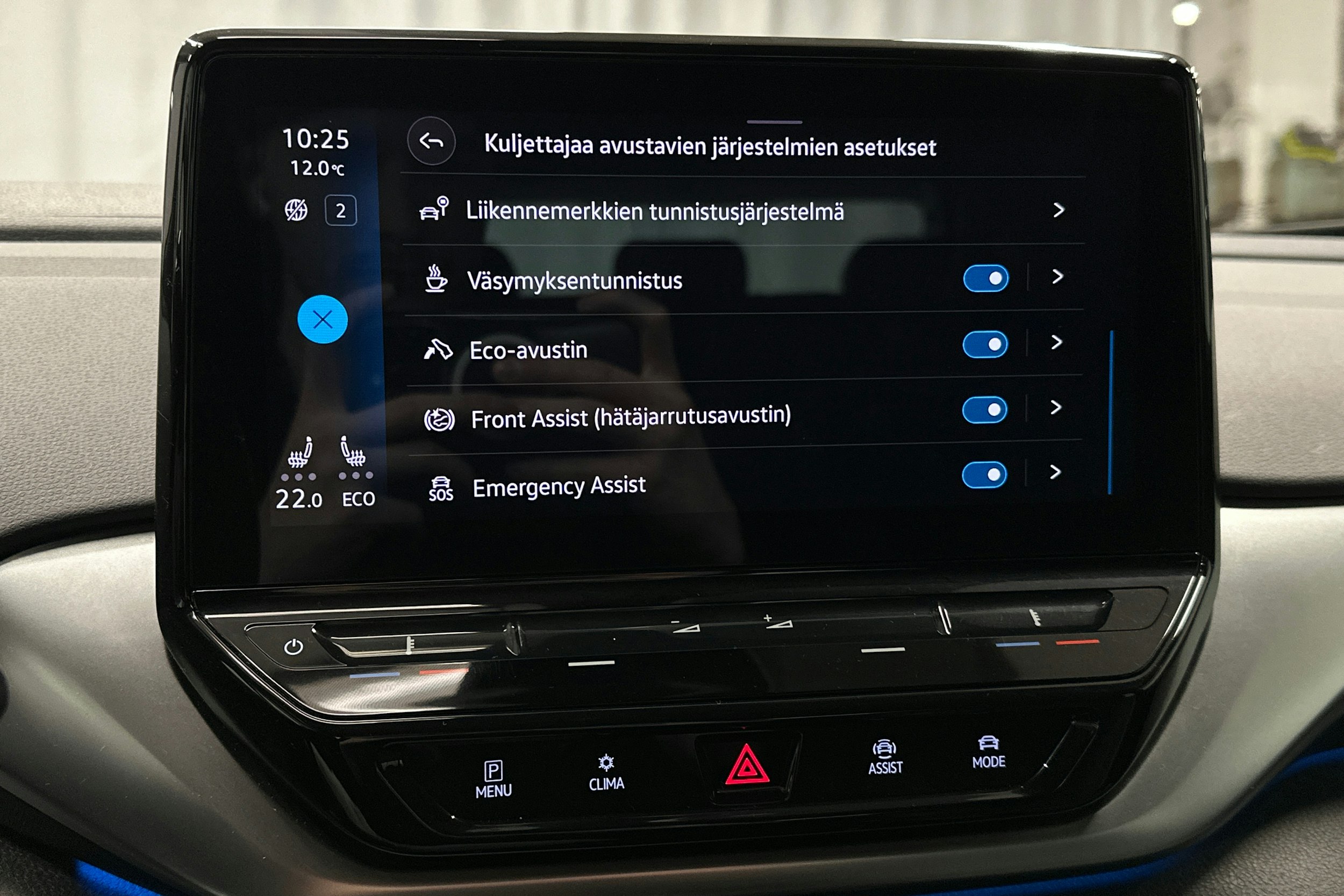 musta Volkswagen ID.4 2022 kuva 27.