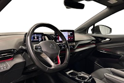 valkoinen Volkswagen ID.4 2023 kuva 7.